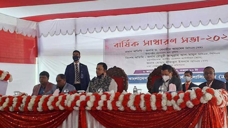 পত্রপত্রিকায় পুলিশের নিষ্ঠুরতার খবর দেখতে চাই না: আইজিপি