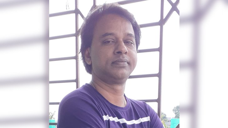 স্ত্রীকে ঘরে ‘আটকে রেখে’ কলেজশিক্ষকের আত্মহত্যা