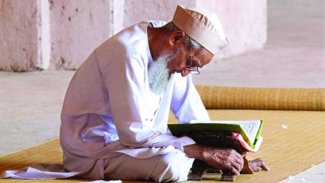 ইমামদের জীবনমান উন্নয়নের প্রত্যাশা