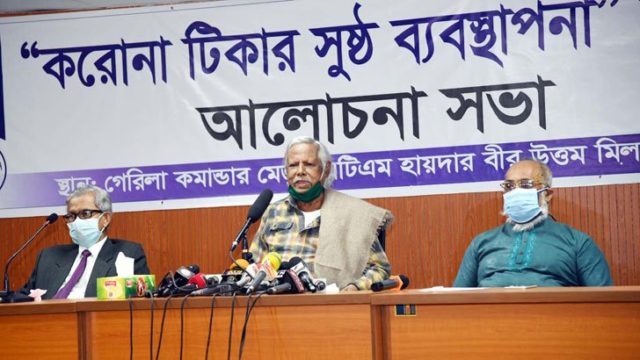 সরকার চুরি করার জন্য উঠেপড়ে লেগেছে এটা ঠিক না: অধ্যাপক নজরুল