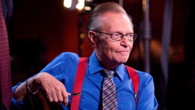 বিখ্যাত সাংবাদিক ল্যারি কিং আর নেই