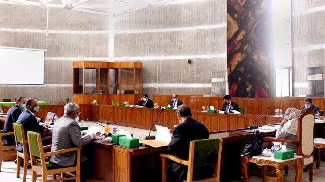 দীর্ঘদিন পর সশরীরে মন্ত্রিসভা বৈঠকে প্রধানমন্ত্রী