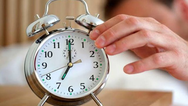 গরম দুধ খেলে কি রাতে ভালো ঘুম হয়?