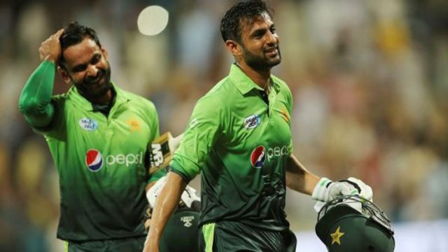 হাফিজ-মালিক বাদ, পাকিস্তান টি-টোয়েন্টি দলে চার নতুন মুখ