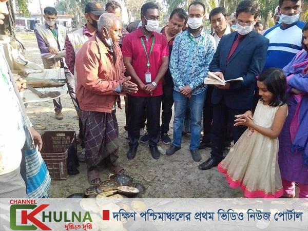 চিতলমারীতে দুই কচ্ছপ বিক্রেতাকে অর্থদন্ড