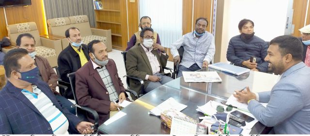 ইউএনও’র সাথে চিংড়ি চাষী সমিতির মতবিনিময়