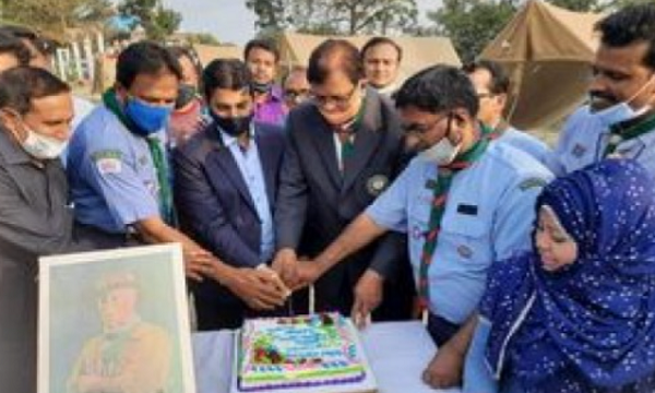 দিঘলিয়ায় স্কাউট প্রতিষ্ঠাতা ব্যাডেন পাওয়েলের জন্মদিন পালন