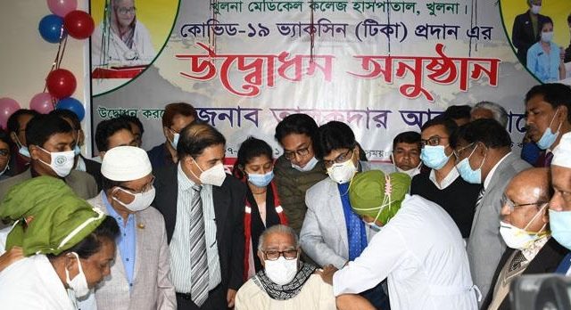 খুলনায় টিকাদান কার্যক্রম শুরু