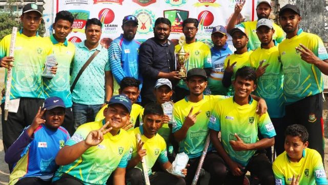 খালিশপুরে বঙ্গবন্ধু টি-টোয়েন্টি ক্রিকেট টুর্নামেন্টে চ্যাম্পিয়ন গ্রীন ফিল্ড