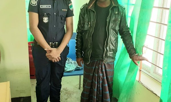 রামপাল তাপবিদ্যুৎ কেন্দ্রে চুরি করার সরঞ্জাম সহ চোর চক্রের প্রধান আটক