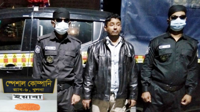 ডুমুরিয়ায় র‌্যাবের অভিযানে ইয়াবাসহ গ্রেফতার ১