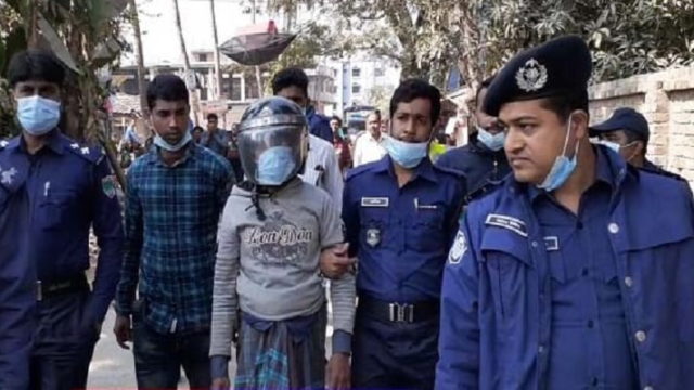 আত্মহত্যা নয়, রড দিয়ে পিটিয়ে হত্যা করা হয় কলারোয়ার নারী ও যুবককে