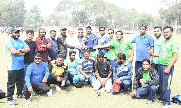 সাংবাদিকদের প্রীতি ক্রিকেট ম্যাচে খুলনা টাইগার্সের জয়