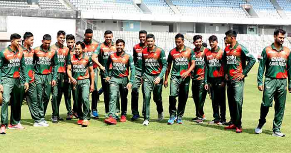 নিউজিল্যান্ডের উদ্দেশ্যে বিমানে চড়লেন টাইগাররা