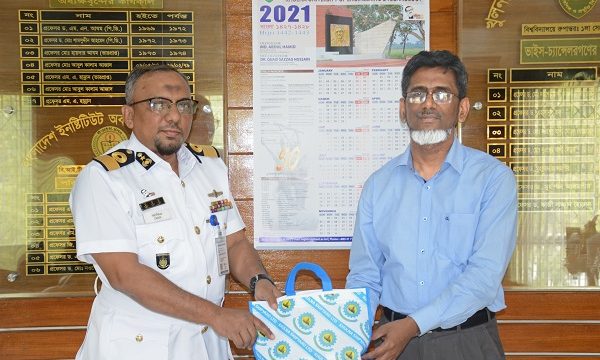 কুয়েট ভাইস-চ্যান্সেলর মহোদয়ের সাথে খুলনা শিপইয়ার্ড এর ব্যবস্থাপনা পরিচালক এর সৌজন্য সাক্ষাৎ