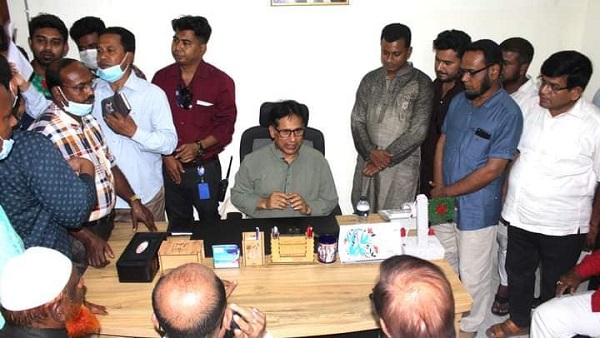 প্রধানমন্ত্রীর হাতকে শক্তিশালী করতে হলে সবাইকে ঐক্যবদ্ধ হতে হবে : সালাম মূর্শেদী এমপি