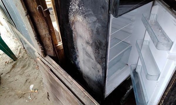 কয়রায় নির্বাচনকে কেন্দ্র করে দোকান ঘরে আগুন