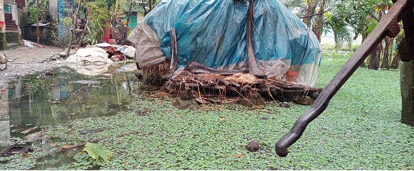 সাতক্ষীরায় নিরাপদ পানি ও স্যানিটেশন থেকে বঞ্চিত পিছিয়ে পড়া জনগোষ্ঠীর হাজারো মানুষ