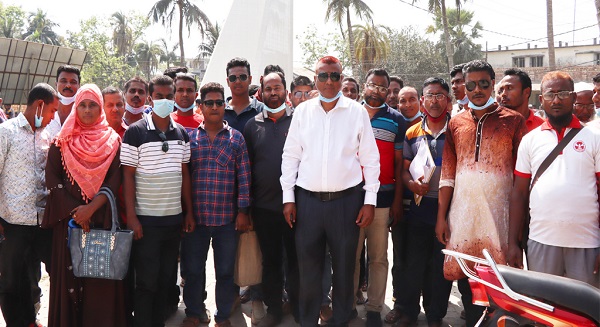 মনোনয়ন জমা দিলেন তালার জালালপুরের ইউপি চেয়ারম্যান এম মফিদুল হক লিটু