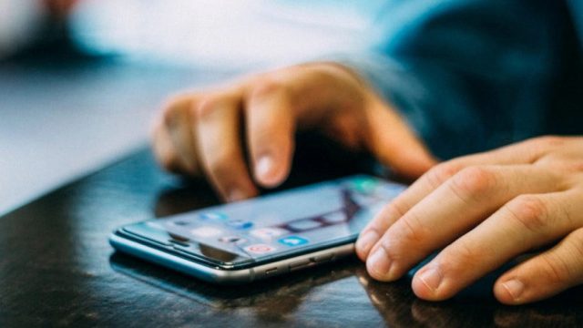 স্মার্টফোন স্লো? জেনে নিন সমাধান