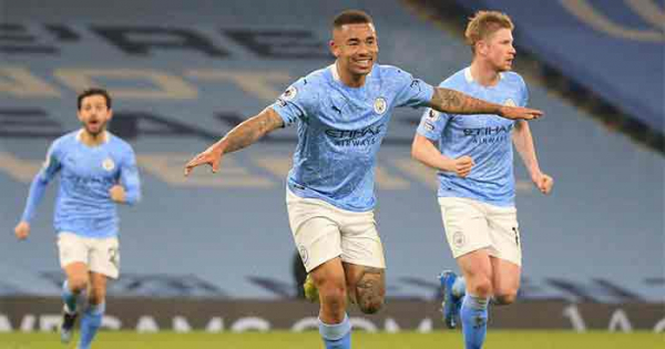 শেষ দশ মিনিটের ঝড়ে ম্যানচেস্টার সিটির জয়রথ অক্ষত