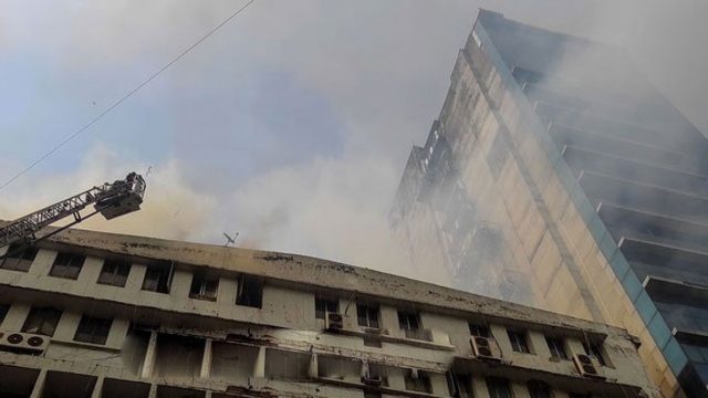 মতিঝিলে ভবনে ভয়াবহ আগুন