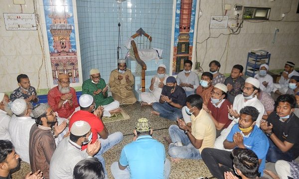 ছাত্রনেতা আসাদুজ্জামান রাসেলের রোগমুক্তি ও সুস্থতা কামনায় নগর ছাত্রলীগের দোয়া ও মিলাদ মাহফিল