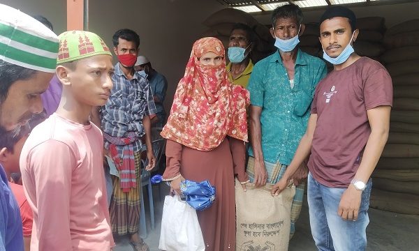 মোরেলগঞ্জের নিশানবাড়িয়ায় ৫টি ওয়ার্ডে  ১১শ’ পরিবার পেলন ১০ টাকার চাল