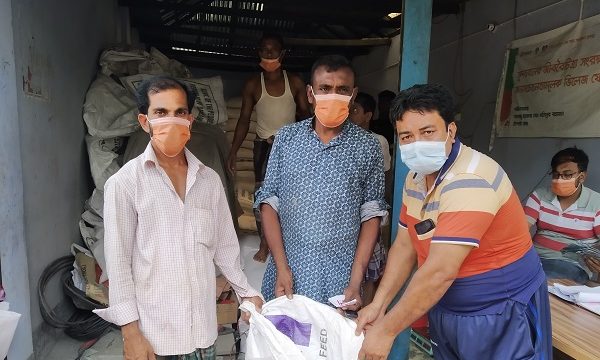 সরকারের খাদ্যবান্ধব কর্মসূচির আওতায় মোরেলগঞ্জে সাড়ে ২৬ হাজার সুবিধাভোগীরা পাচ্ছেন চাল