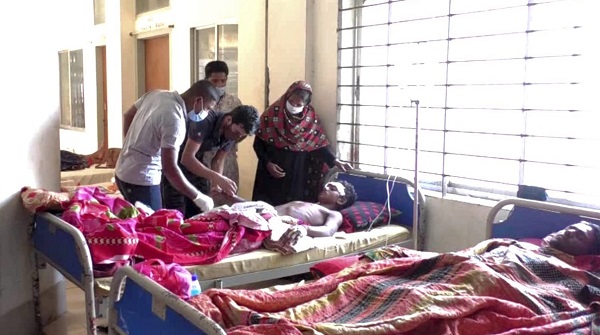 তালায় ট্রাক-পিকআপের মুখোমুখি সংঘর্ষে ২ জন শ্রমিক নিহত আহত ২২