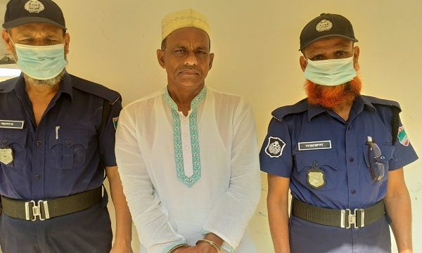 তালায় একাধিক মামলার ওয়ারেন্টভূক্ত আসামী রহিম আটক
