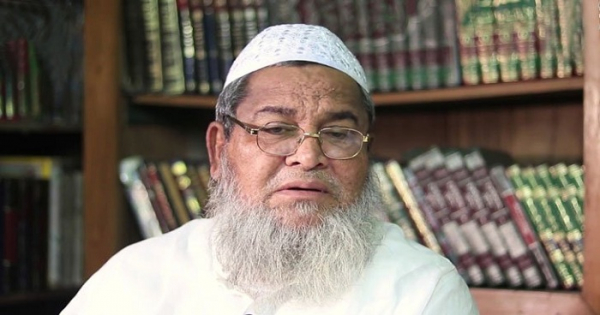 হাটহাজারীতে বাবুনগরীর বিরুদ্ধে দুই মামলা