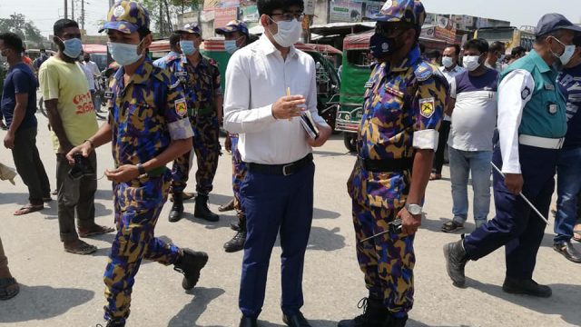 লকডাউনের প্রথম দিনে খুলনায় ৪৮ মামলা