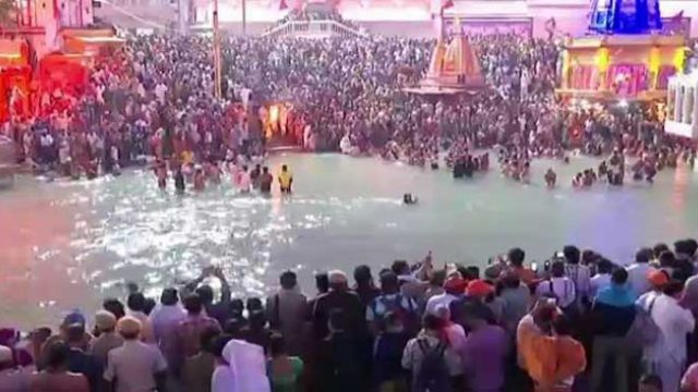 ভারতে কুম্ভমেলায় অংশ নিয়ে আক্রান্ত ২ হাজার পুণ্যার্থী