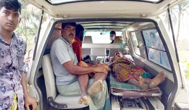 গৃহবধূকে হত্যার অভিযোগ, স্বামী শাশুড়িকে মারধর