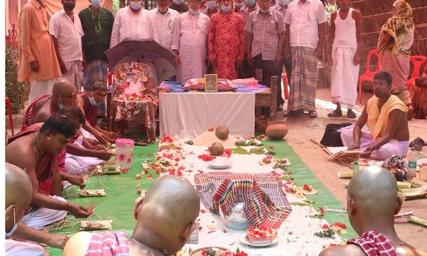 কয়রায় ধর্মপ্রাণ শ্রী বাবু শশধর চন্দ্র মন্ডলের শ্রাদ্ধানুষ্ঠান সম্পূর্ণ