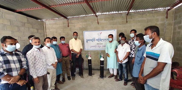 আত্মমানবতায় অসহায়দের পাশে চুলকাঠি অক্সিজেন ব্যাংক