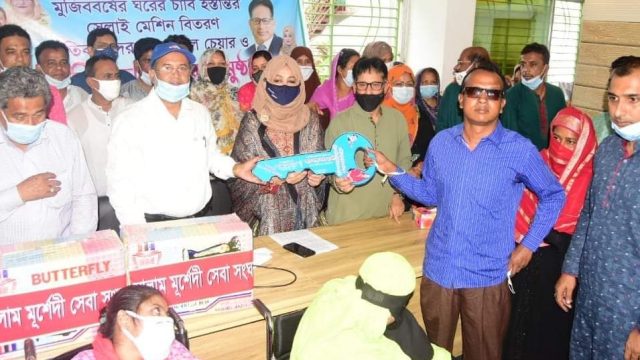 বঙ্গবন্ধুকে ইতিহাস থেকে মুছে ফেলার ষড়যন্ত্র এখনও চলছে : সালাম মূর্শেদী এমপি