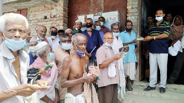 মোরেলগঞ্জে জিউধরায় ইউনিয়নে প্রধানমন্ত্রীর ঈদ উপহার বিতরণ