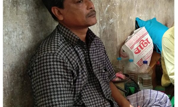 তালায় হোমিওপ্যাথিক ঔষধ সেবন করে যুবকের দুই চোখ অন্ধ!