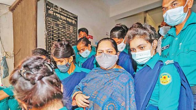 প্রথম আলোর সাংবাদিক রোজিনা ইসলামের শর্ত সাপেক্ষে জামিন মঞ্জুর করেছেন আদালত