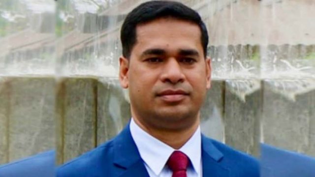 খুলনার নতুন জেলা প্রশাসক মোঃ মনিরুজ্জামান তালুকদার
