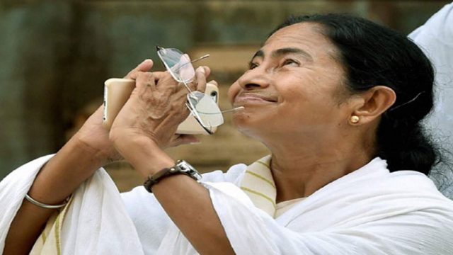 মমতার মন্ত্রিসভার শপথ আজ