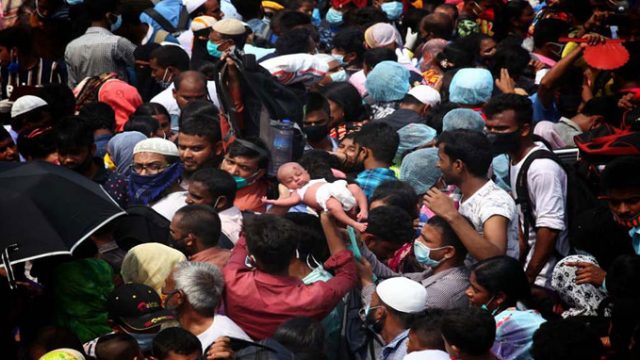 শিমুলিয়ায় তিল ধারণের ঠাঁই নেই