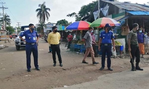 শরণখোলায় লকডাউনে দুই শতাধিক গাড়ির চাবি জব্দ, দোকানিকে জরিমানা