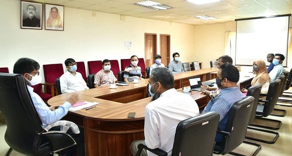 খুবি উপাচার্যের সাথে শিক্ষক সমিতির সাক্ষাৎ