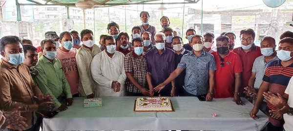 তারুন্যের অহংকার শেখ তন্ময়ের জন্মদিন পালন করলেন নগর যুবলীগ ও ছাত্রলীগ