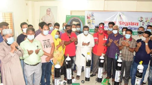 খুলনা মহানগর যুবলীগের উদ্যোগে শহীদ শেখ আবু নাসের অক্সিজেন ব্যাংকের শুভ উদ্বোধন
