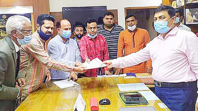 ত্রাণ কাজে বাঁধা ও হামলা করে থানা পুলিশ মানবাধিকার লঙ্ঘন করেছে