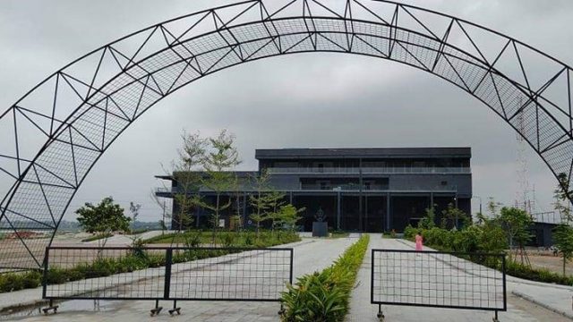 সরকারি জমিতে ঢাকা বোট ক্লাব